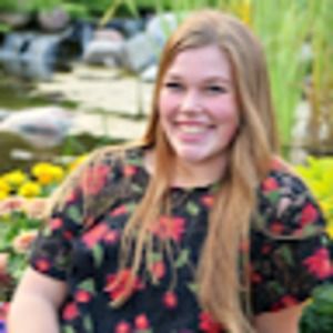 Meet your Posher, Claudia